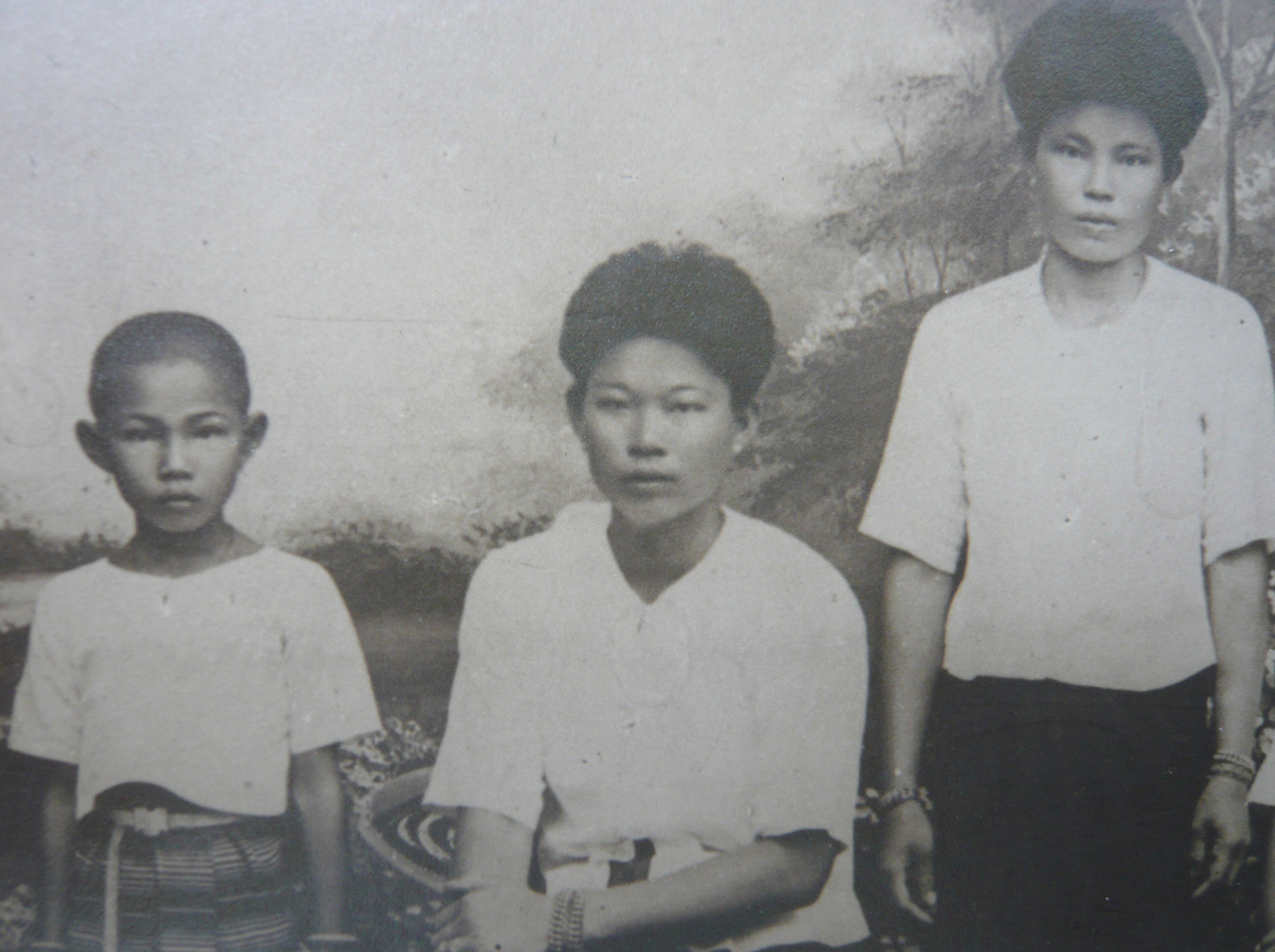 คุณแม่ห่อ วัฒนศิริธรรม