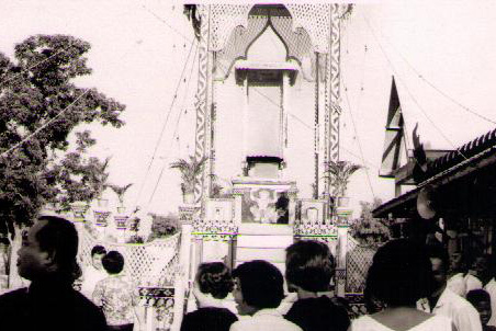 งานฌาปนกิจ คุณยายฮวย สุกสีเหลือง