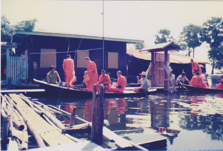 ทำบุญเลี้ยงพระประจำปี
