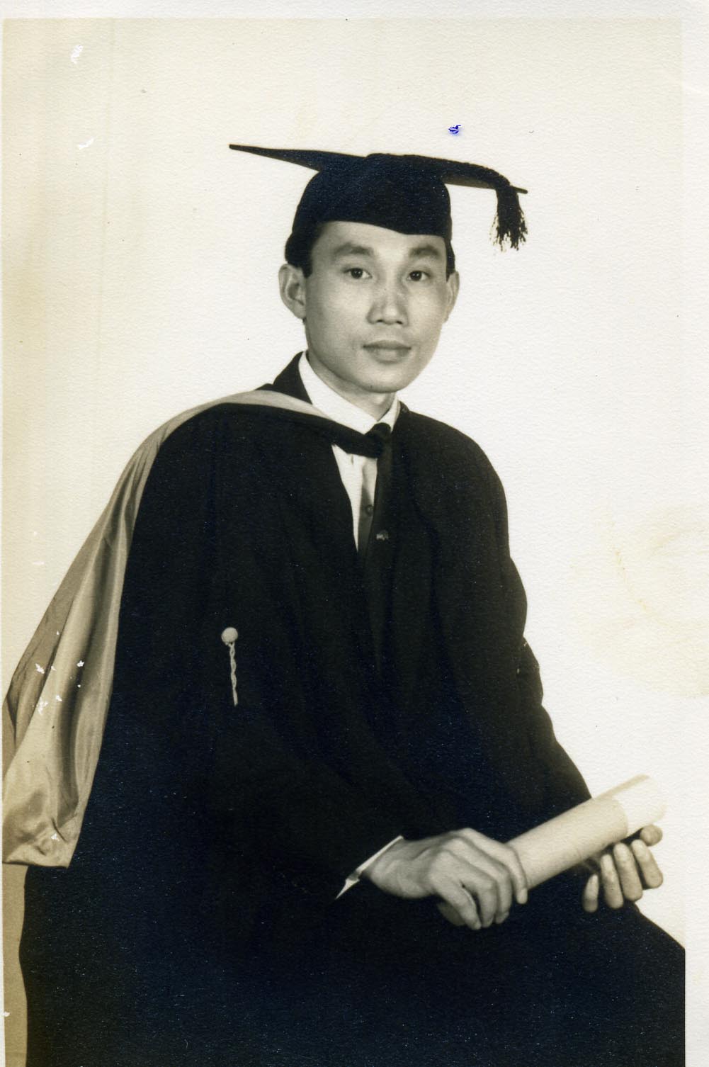 ปริญญา B.Sc. (Econ.)