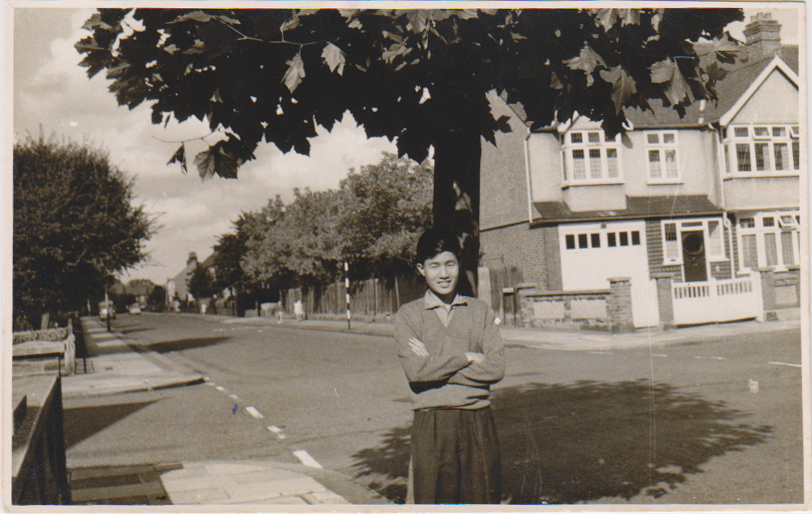 คุณธนิต วัชรพุกก์