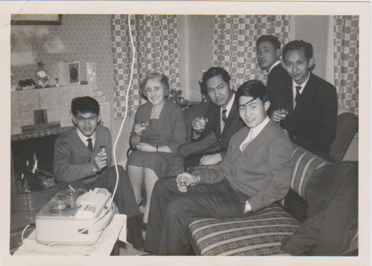 เพื่อนๆ ที่อังกฤษ (3)