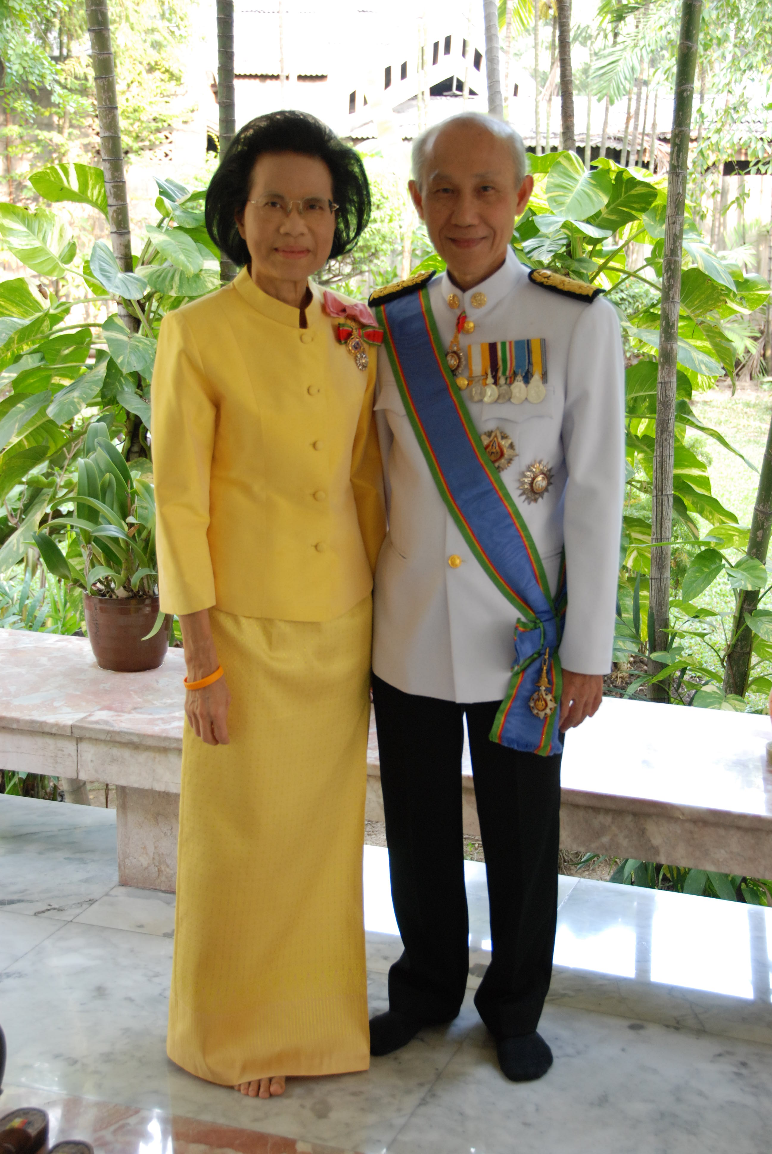 คู่ชีวิต