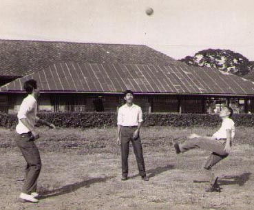 ตะกร้อล้อมวง