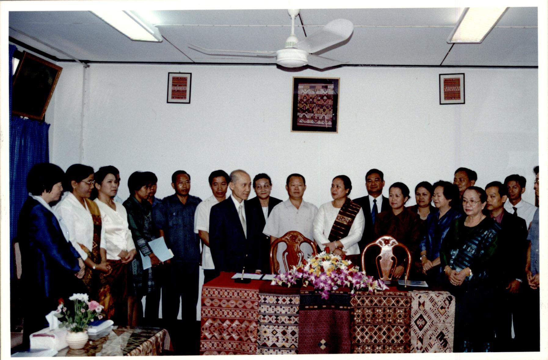 ลงนามความร่วมมือกับสหพันธ์แม่หญิงลาว