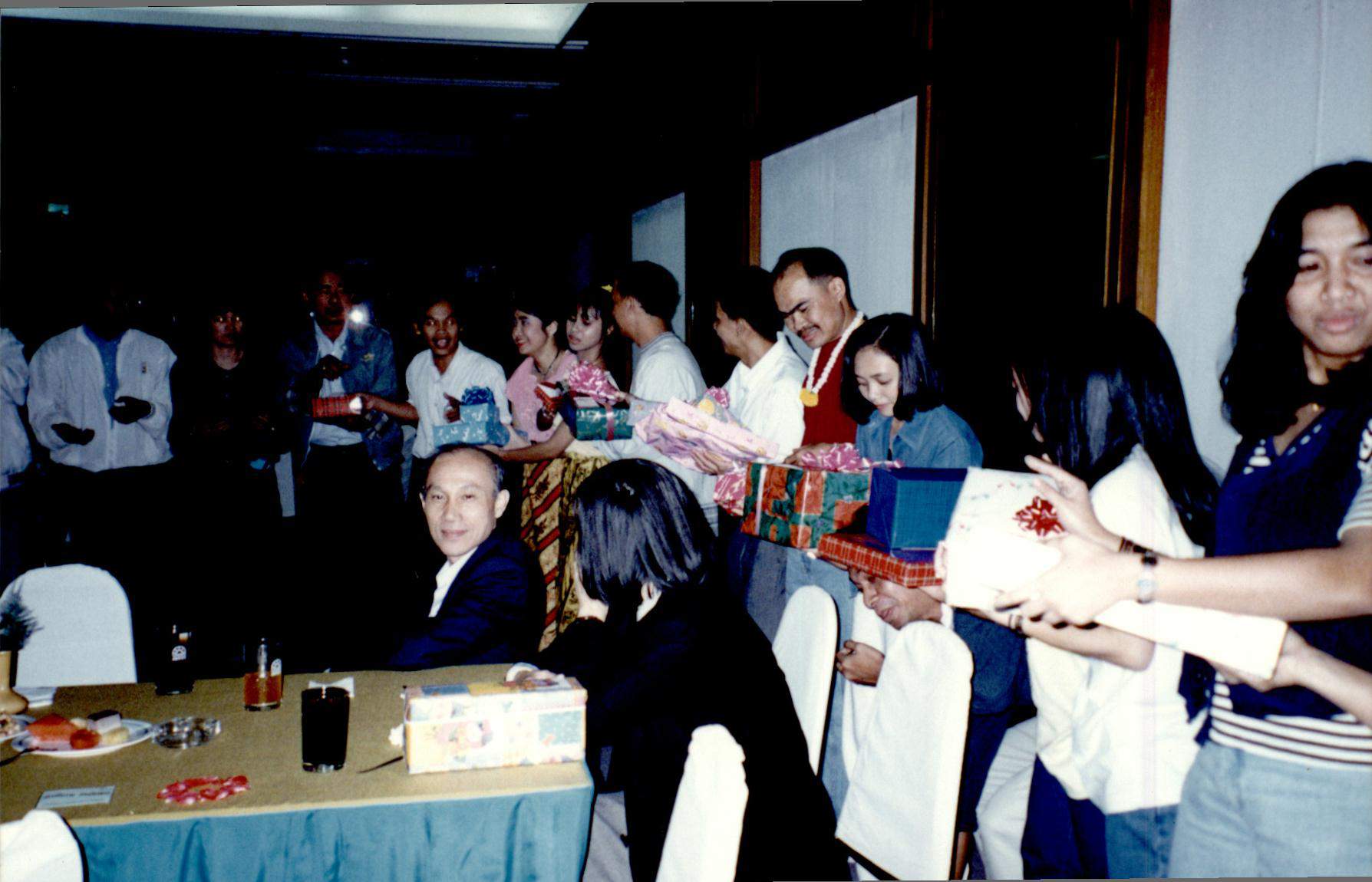 ลงนามความร่วมมือกับสหพันธ์แม่หญิงลาว