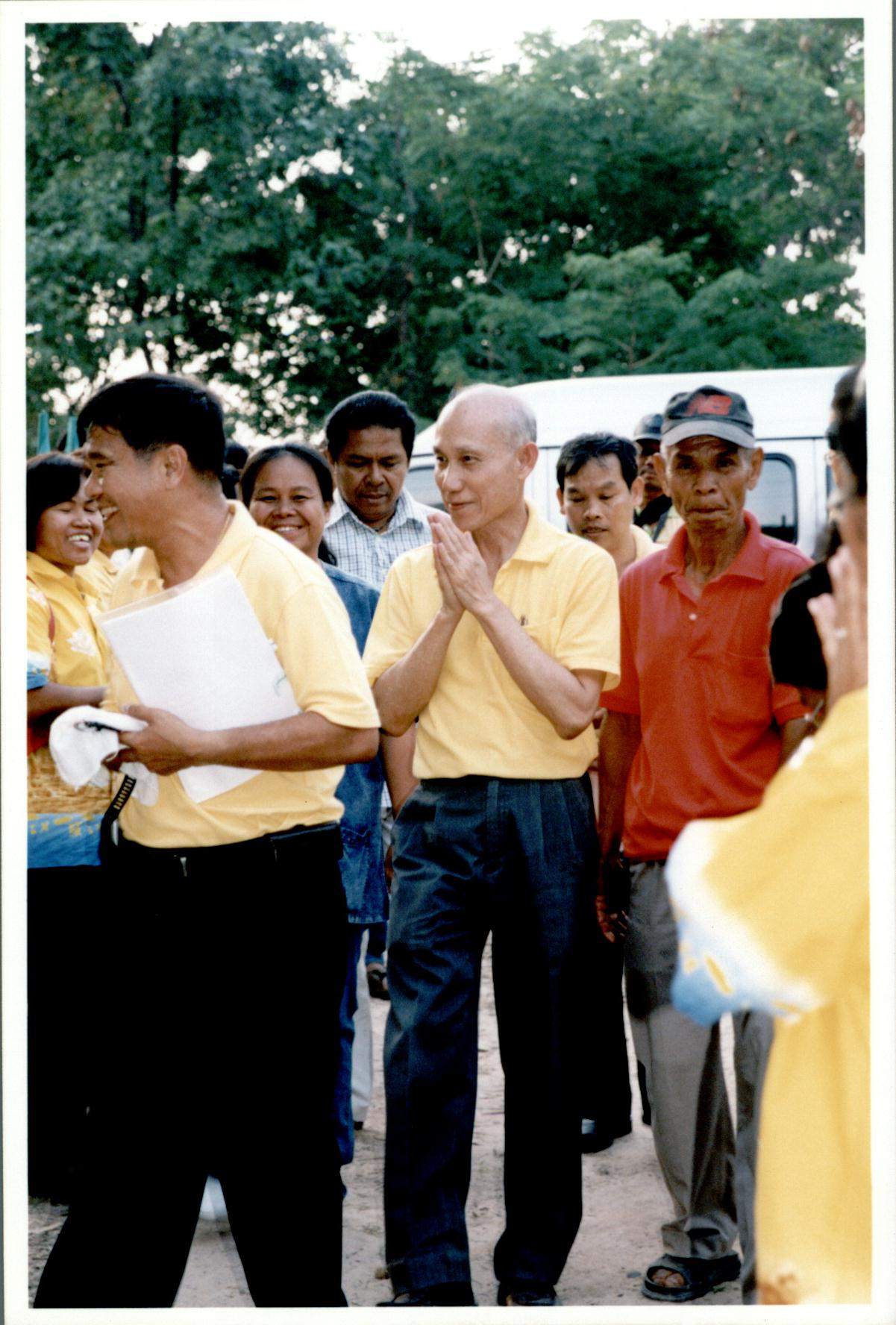 โครงการบ้านท้องถิ่นไทย เทิดไท้องค์ราชัน 80 พรรษา