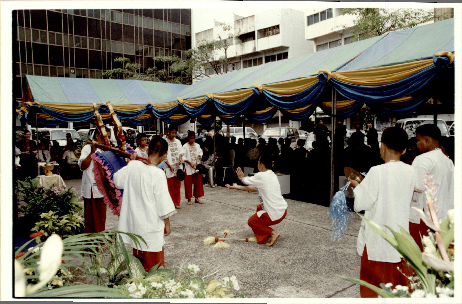 พิธีเปิดสำนักงาน พอช. และเวทีใจประสานใจ
